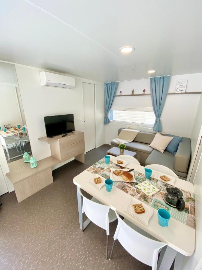 Mobile Homes Malu Біоград-на-Мору Екстер'єр фото