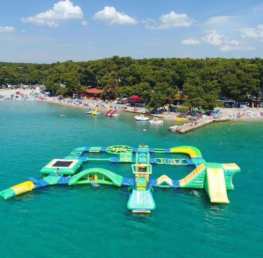 Mobile Homes Malu Біоград-на-Мору Екстер'єр фото